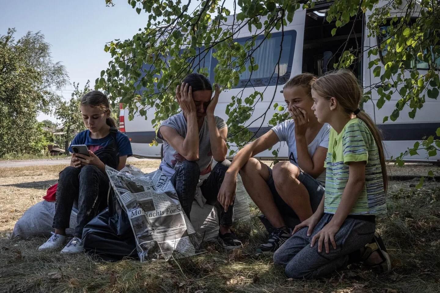 In Donbas, Ukrainians hold out as Russia besieges, bargains for their land